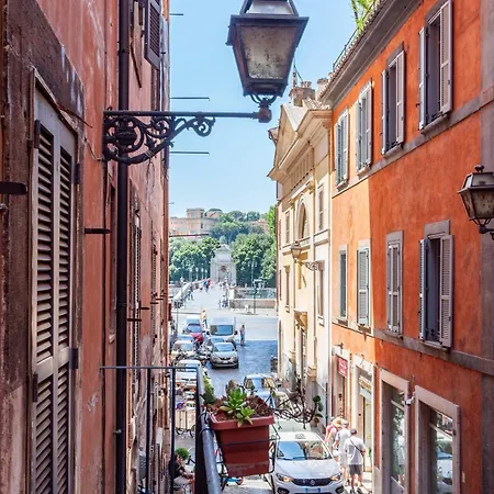Lägenhet Luxury Historic Campo Dei Fiori